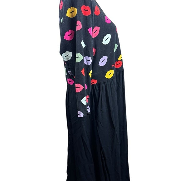 Torrid Jersey challis colorful lip print dress size 2-2X/18-20 - Picture 8 of 12